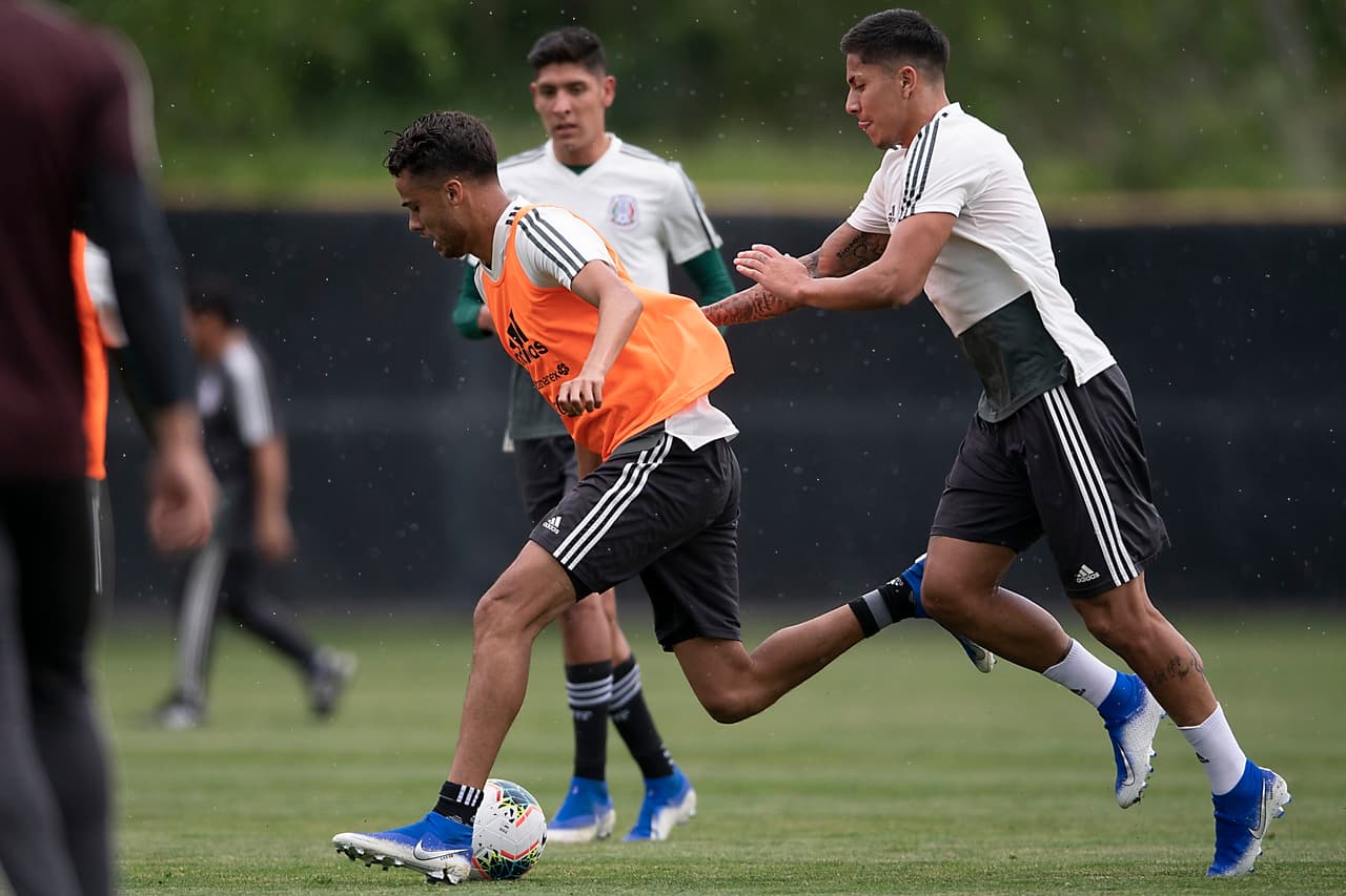 La Selección Mexicana de Fútbol cerró su preparación para enfrentar a Canadá en el segundo compromiso de ambas selecciones en la Copa Oro 2019. Los integrantes del Tricolor realizaron su práctica en las instalaciones de la Universidad de Colorado. Tuvieron una parte de entrenamiento táctico, físico y al final, recreativo, con la finalidad de llegar con buena 'puesta apunto' para el duelo de este miércoles en Denver.