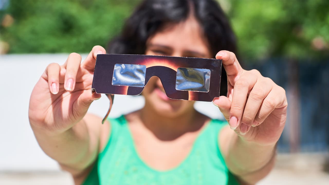 Eclipse solar 2024 | Dónde conseguir lentes para observar el eclipse de forma segura en Arizona