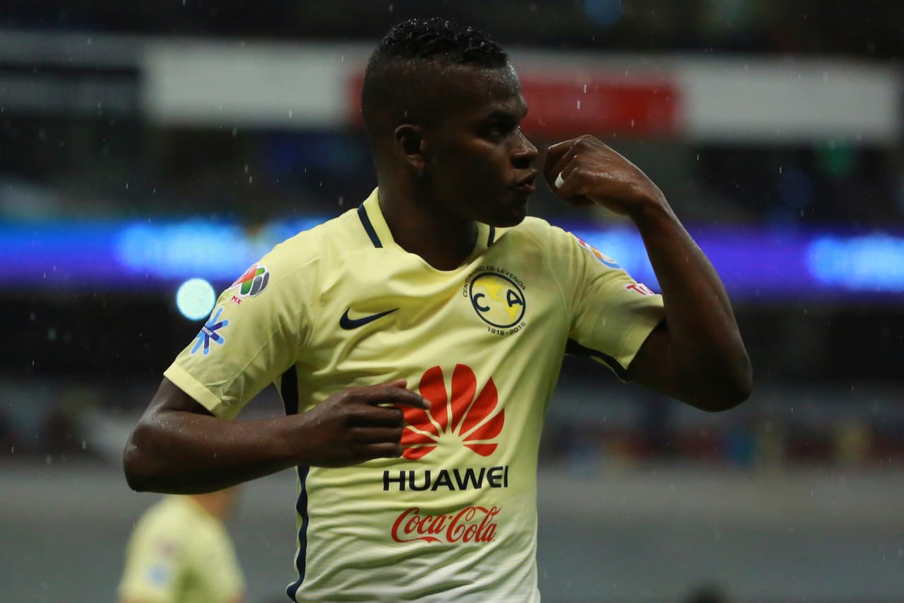 Quintero se convirtió en el extranjero más codiciado por su paso con Santos Laguna. Llegó al equipo en 2008 y desde ahí demostró su capacidad, pero solo quedaría ratificada hasta ser campeón co Santos en 2012.