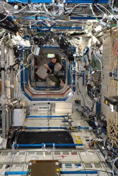 Una visa a través del Laboratoria hacia mi nodo 2. Fotos: @astro_reid