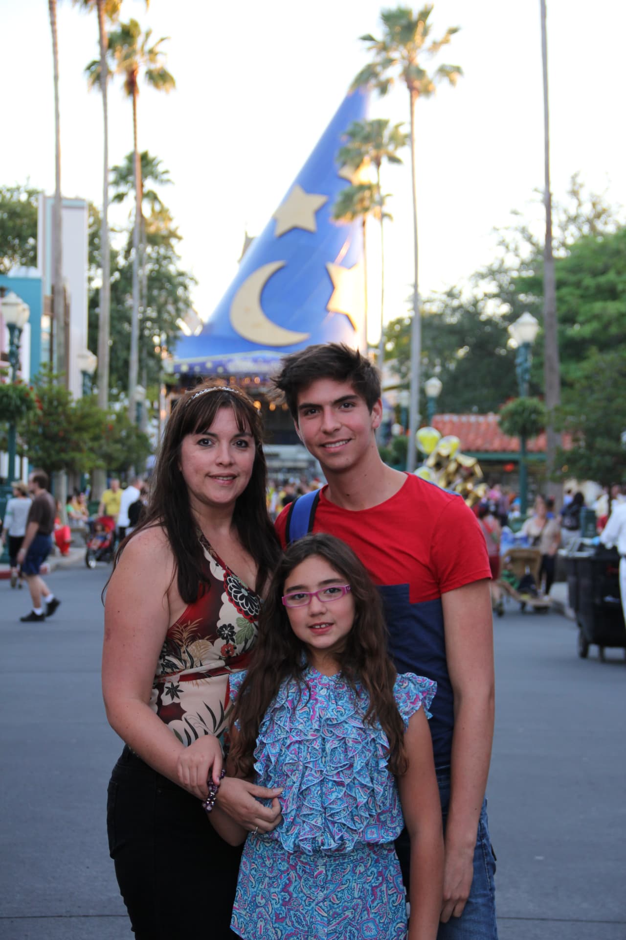 A Johann le pone de mal humor el tráfico, le encanta la comida japonesa y su héroe es SpiderMan.