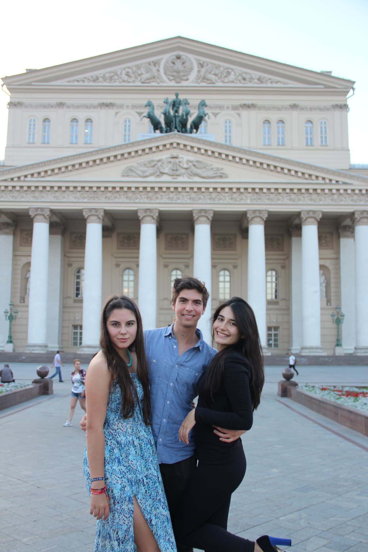 A Johann le pone de mal humor el tráfico, le encanta la comida japonesa y su héroe es SpiderMan.