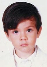 A Johann le pone de mal humor el tráfico, le encanta la comida japonesa y su héroe es SpiderMan.