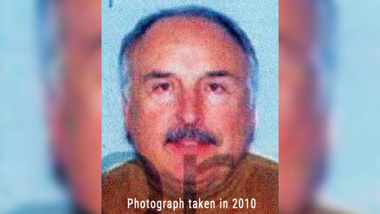 <h3 class="cms-H3-H3"><b>Vincent Eugene Tomera</b></h3>
<br>Raza: blanca
<br>Género: masculino
<br>Altura: 6'1"
<br>Peso: 225
<br>Cabello: castaño
<br>Ojos: marrón
<br>Edad: 72
<br>
<br>Entre 2008 y 2009, Vincent Eugene Tomera operaba
<b>Pacific Equity and Capital, Inc.</b> y supuestamente participó en un plan para
<b>defraudar a inversores inmobiliarios</b>.