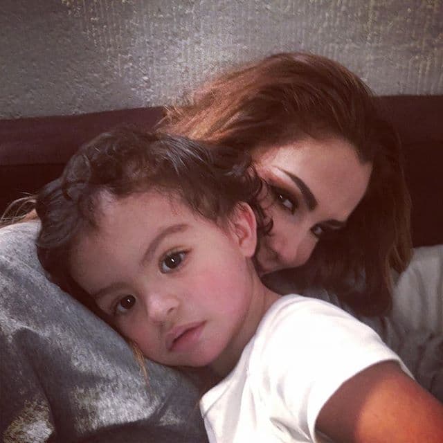 Su encantador hijo, Emmanuel.