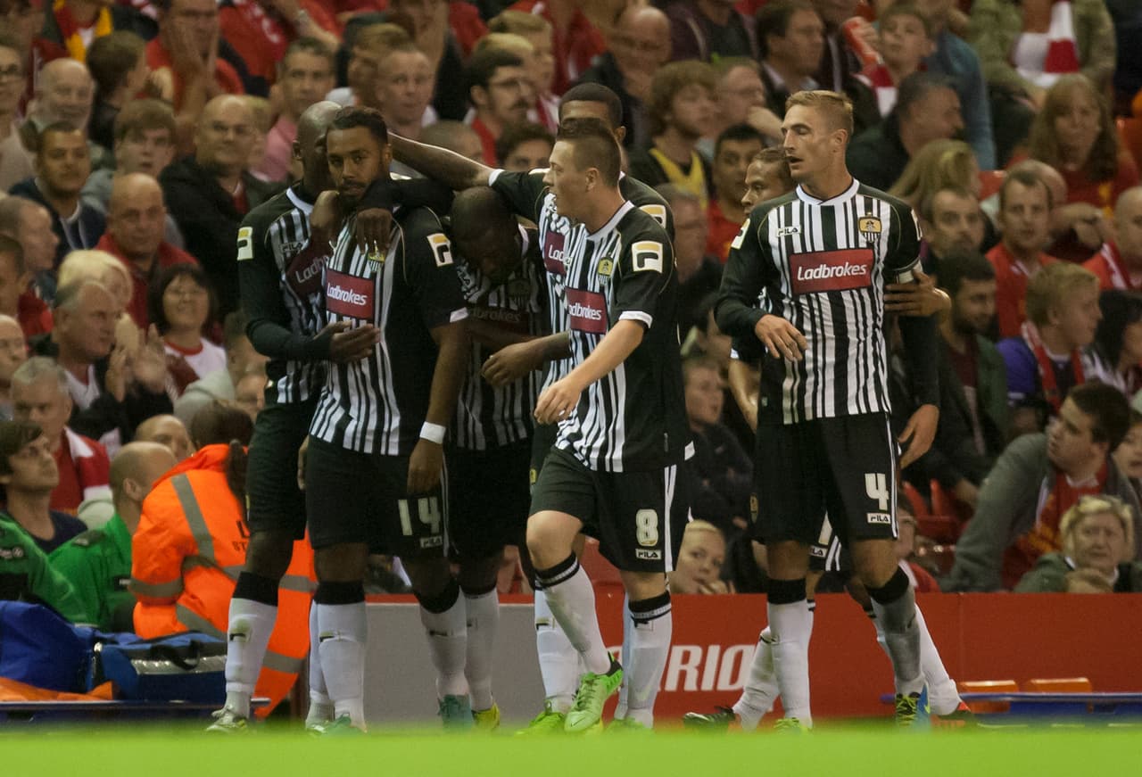 Notts County | El club más antiguo del mundo se fundó en 1862. Actualmente juegan en la Quinta División del balompié inglés. Su último campeonato del máximo circuito sucedió en la temporada 1922-23.