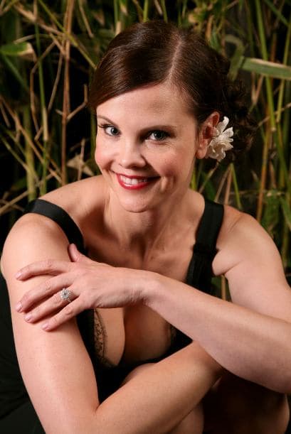 Actualmente, a sus 48 años, Kiersten sigue trabajando en numerosos shows. Seguro la has visto en "Desperate Housewives" o "CSI". Mira aquí más videos de Chismes.