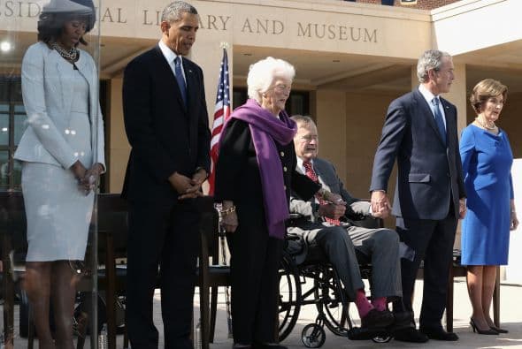 "Conocemos a George Bush, es un buen hombre", enfatizó Obama, quien agregó que aprendió de él que el de presidente es "un trabajo humilde" y que hay momentos en que se cometen errores.