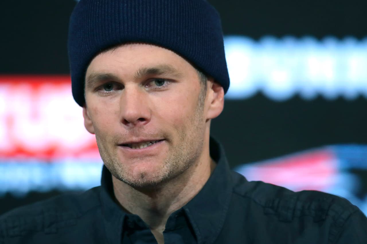 <b>Posibilidades latentes, realidad difícil</b>
<br>- Aunque Brady es uno de los mejores quarterbacks en la historia de la NFL y llegó su gran amigo y compañero de equipo Rob Gronkowski, la temporada tiene unos escalones gruesos y peligrosos para los Bucs.
<br>- El calendario podría terminar con marca ganadora, pero es complejo pensar que serán campeones de la División Sur, pues el gran favorito es New Orleans Saints, aunque pueden aspirar a playoffs como comodín, pero la Conferencia Nacional suele ser exigente en ese sentido y se requieren, aproximadamente, de 10 triunfos o más para estar en postemporada.