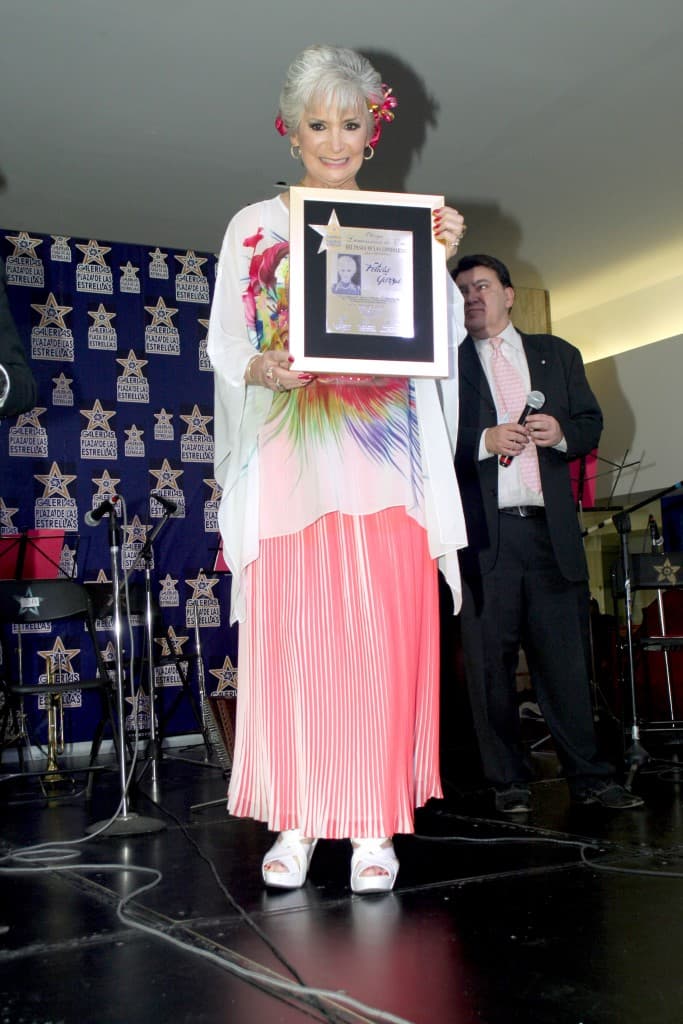 Felicia se casó y tuvo hijas, pero actualmente no lleva una buena relación con ellas.