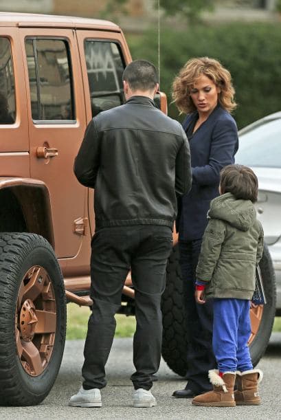 Ahora vemos a su pequeña hija, feliz de compartir el día con su mami.