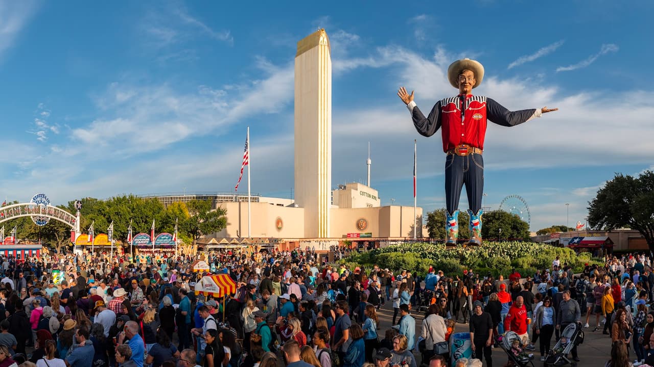 <b>Precio de las entradas grupales</b> para la Feria Estatal de Texas 2023:
<br>
<b>Aplica de 25 a 399 entradas</b>: Pase diario Premium o flexible por $16.
<i>Se pueden sumar cupones para comida y atracciones</i>.
<br>
<b>Para 400 entradas o más</b>: Puedes llamar al 214-565-2979