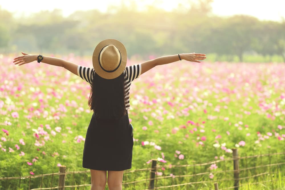 Para finalizar recita la siguiente oración:
<br>
<i>"Que nuestra madre tierra naturaleza llene de amor nuestros corazones y de luz nuestro entendimiento..."</i>