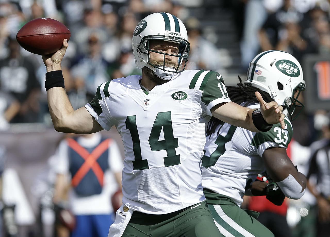 Ryan Fitzpatrick es el quarterback titular de los Jets a pesar del dedo pulgar lastimado