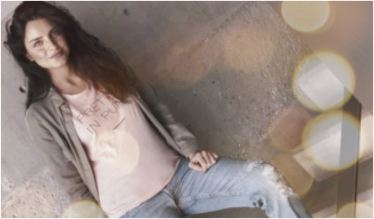 Aislinn Derbez celebra su primer baby shower pero no estuvo su papá