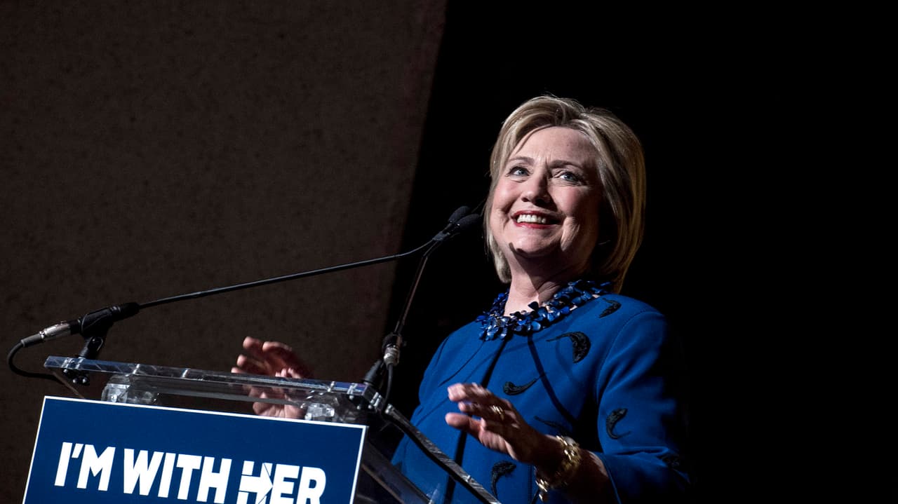 Hillary Clinton arrasa en primaria en Washington DC