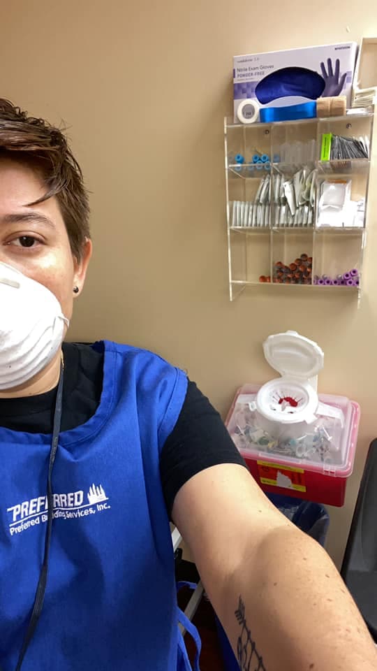 Fosforito Morataya trabaja en mantenimiento de laboratorios durante coronavirus.