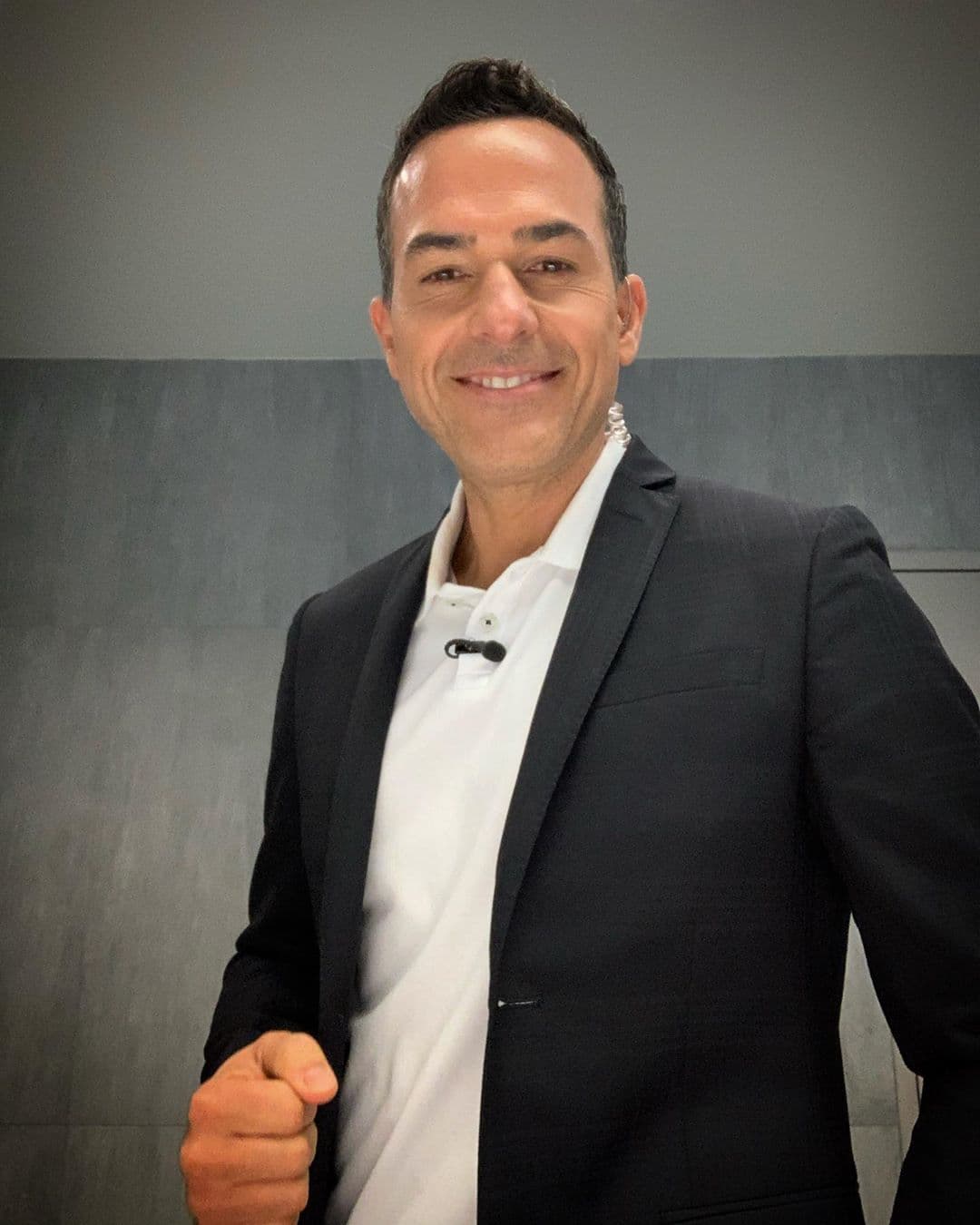 ¿Dónde habrá tomado Carlitos esta solitaria selfie?