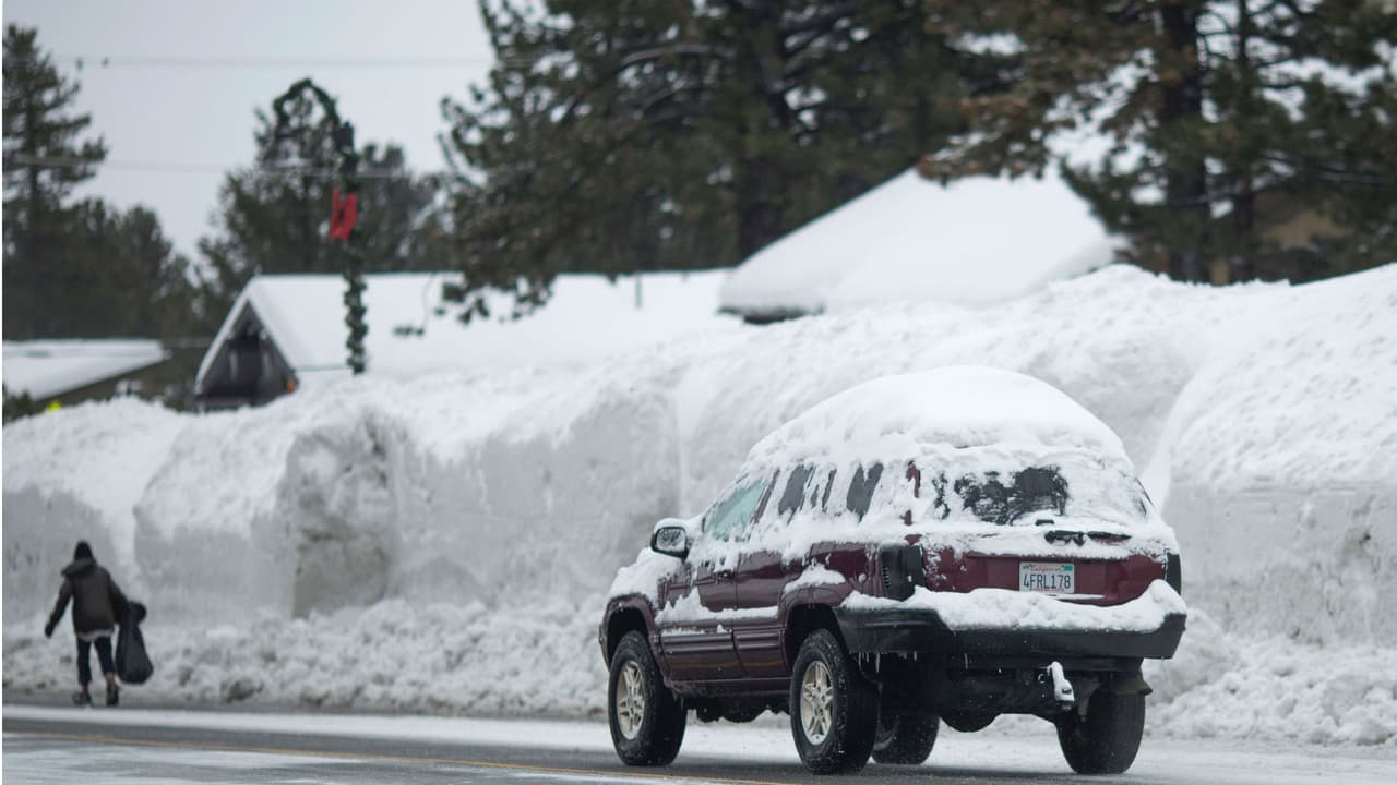 Tormenta de hielo 'Júpiter' mantiene en alerta el centro de Estados Unidos