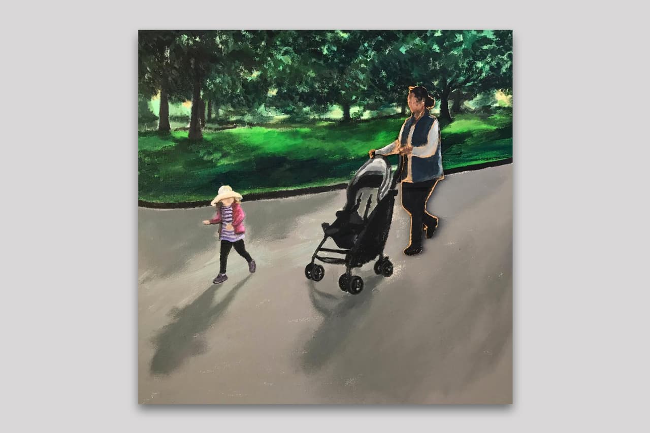 'Pequeña niña persiguiendo su sombra, con sus nana detrás (Central Park)' es una de las pinturas de Ramiro Gómez, un artista de origen hispano radicado en Nueva York que es parte de la exclusiva selección de la galería P.P.O.W. en la Gran Manzana.
