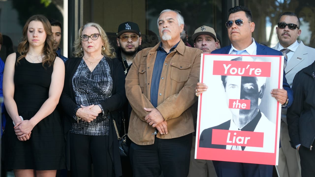“Los niños mienten cuando tienen miedo, cuando se sienten intimidados y cuando quedan traumatizados. Mienten cuando no saben en quién confiar. Pero crecen, aprenden y asumen la responsabilidad”, declaró Tamara Goodell, prima de los hermanos.