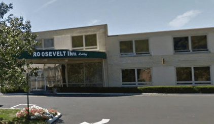 Entrada del motel Roosevelt Inn.