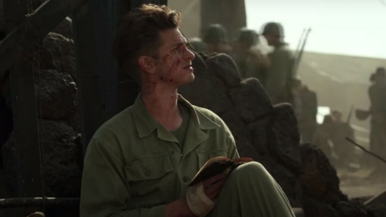 Tras ser hostigado por sus superiores y compañeros de rango, en una batalla en Hacksaw Ridge logra salvar de forma milagrosa a 75 hombres y se gana el respeto de todos. Al final se convierte en el primer objetor de conciencia en recibir una Medalla de Honor y pasa su vida felizmente casado.