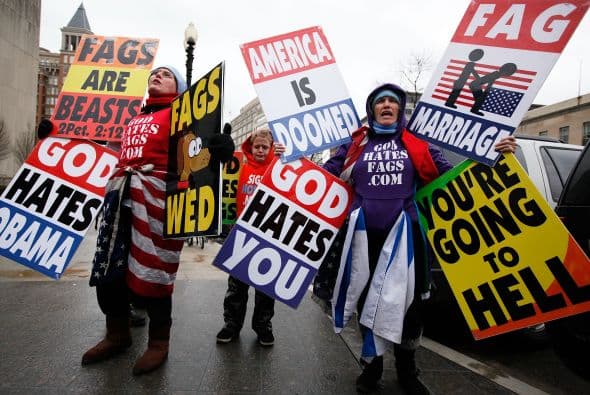 Tanto en Maryland como en Washington, las bodas gay fueron aprobadas por los legisladores y refrendadas por los gobernadores a principios de año, pero los detractores reunieron suficientes firmas para abolirlas con el voto popular.