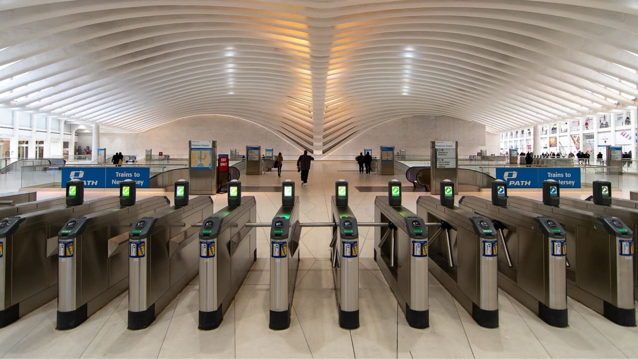 Tarifas del transporte público de NY aumentarán a partir de agosto: Suben el metro, camiones y peajes