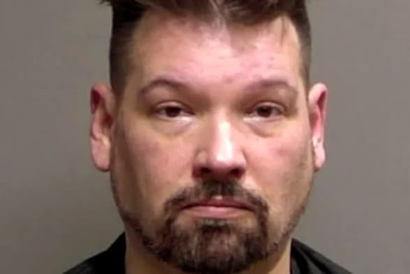 Aspirante a gobernador de Florida fue arrestado tras presunta agresión contra dos personas de la tercera edad