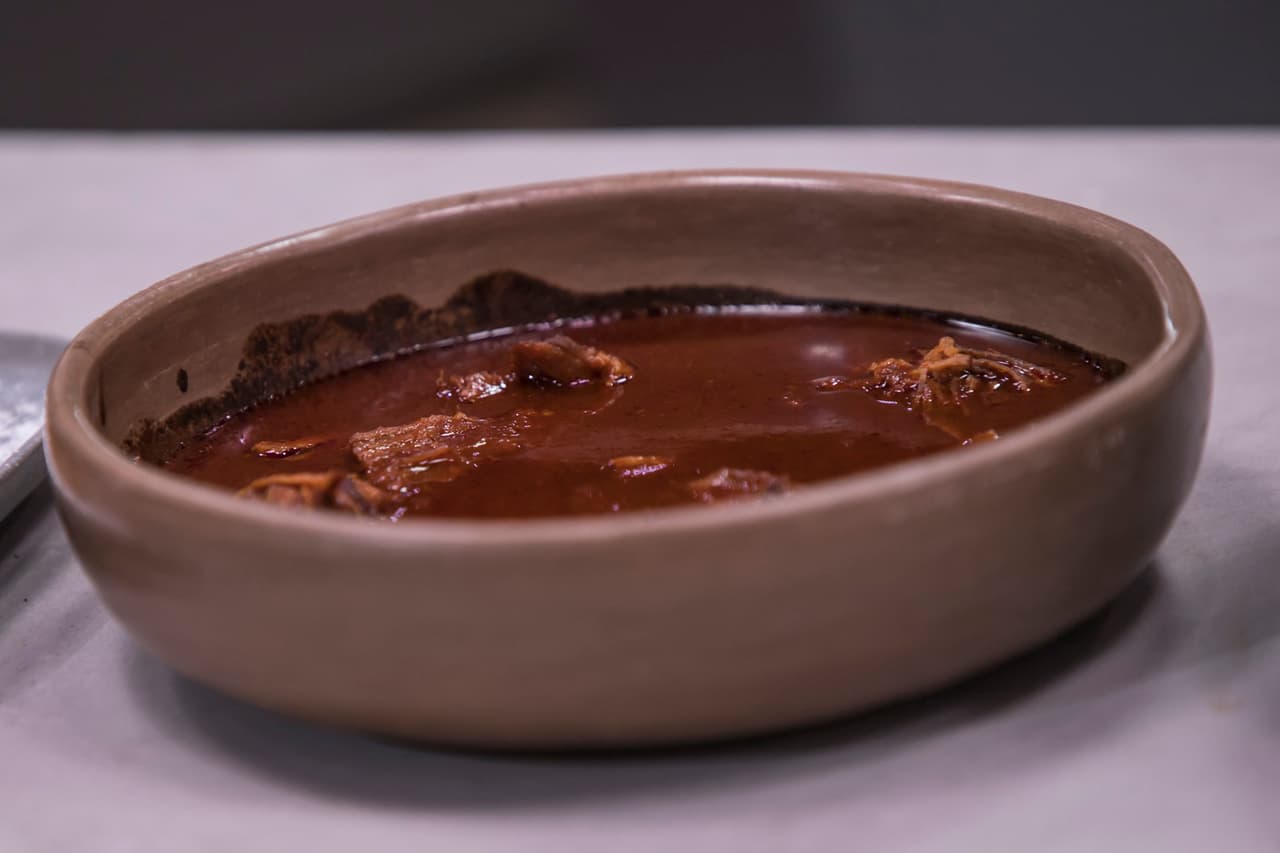 Birria, como plato principal.