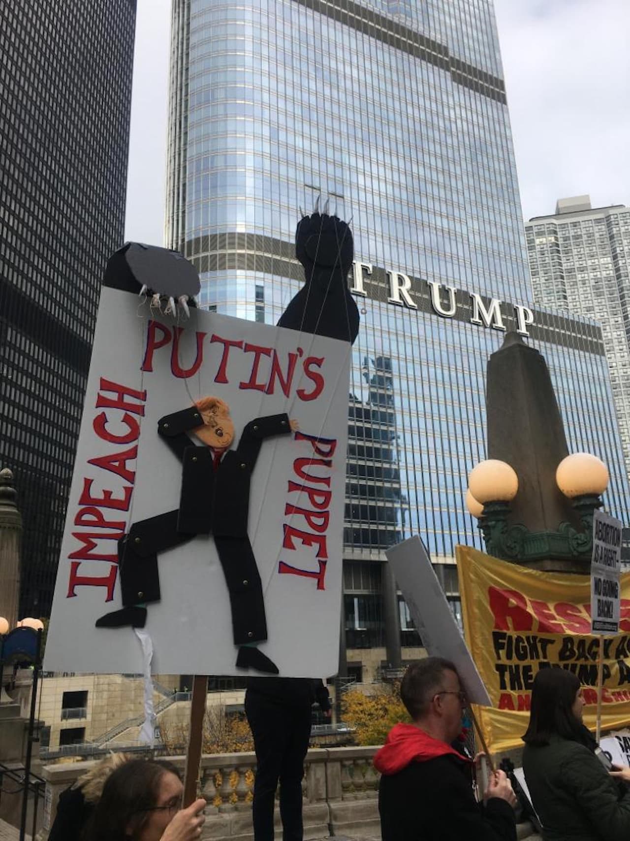 "Someter a la marioneta de putin"