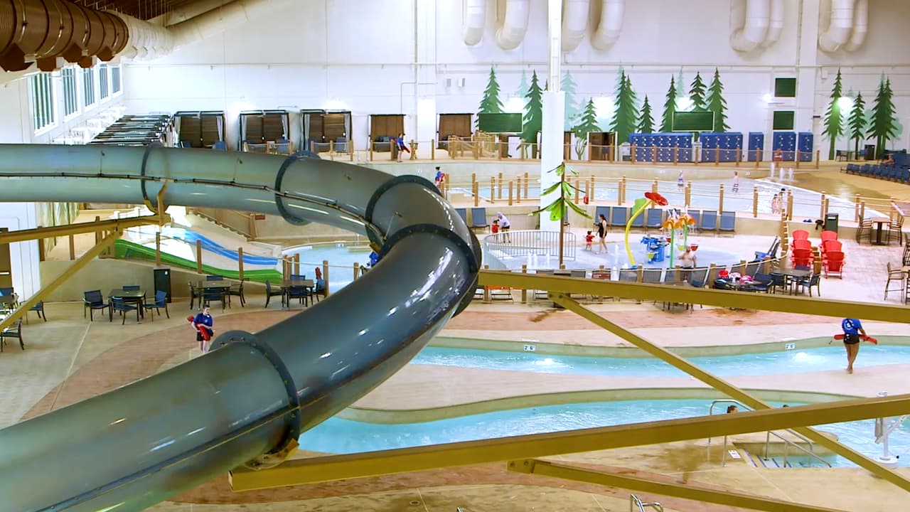 El lugar cuenta con el mayor número de piscinas bajo techo en los 
<b><a href="https://www.univision.com/temas/eeuu">EEUU</a></b>, de acuerdo con la página de internet de Great Wolf Lodge.