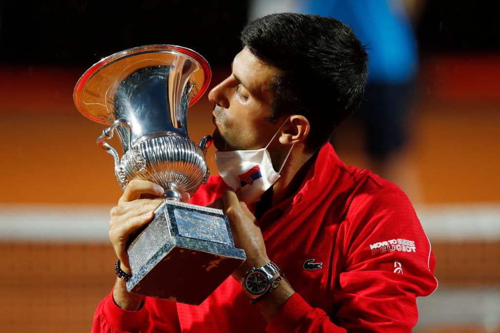 'Nole', después de su desastroso paso por el US Open, levanta su copa número 36 del torneo Masters 1000 derrotando 7-5 y 6-3 a Diego Schwartzman, ¡enorme!