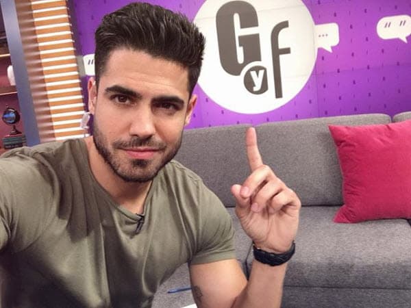 7. Los tacos al pastor son uno de sus platillos favoritos.