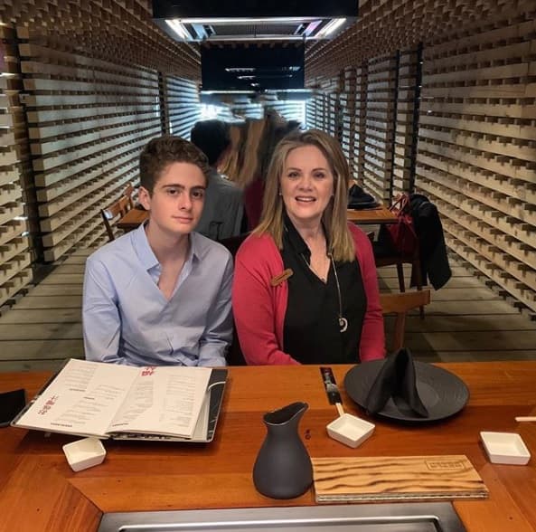 A 15 años de distancia, Erika Buenfil contó por qué no pidió una pensión a 
<b><a href="https://www.univision.com/entretenimiento/celebridades/el-hijo-de-erika-buenfil-sorprende-por-su-gran-parecido-con-su-padre-ernesto-zedillo-jr-fotos" target="_blank">Ernesto Zedillo Jr.</a></b>, el padre de su hijo.