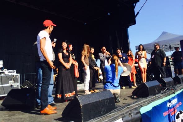 Luego de una reñida competencia “Ídolo del Pueblo Atlanta”, premió como ganadora a Heydelin Martinez, una de las semifinalistas desde la primera audición, quien tendrá la oportunidad de participar en el programa Sábado Gigante y de grabar un Demo-Musical. En el marco de los festejos del 5 de mayo la final del Ídolo del Pueblo se vivió entre aplausos y ovaciones para los competidores. ¡Felicidades por su participación!