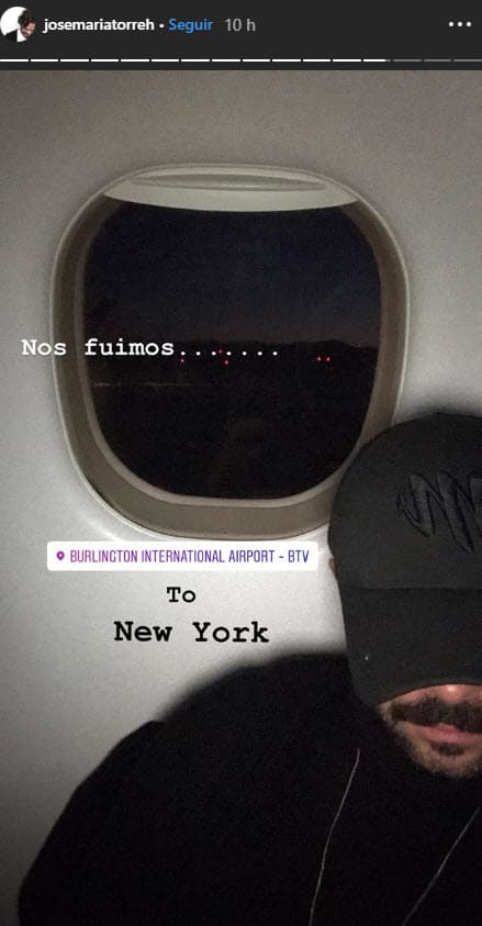 Así lo informaron en un video en sus historias: "A punto de cruzar una travesía de viaje de esos que van a ser como de 24 horas con mi compadre José María Torre. Estamos en Vermont, nos vamos de aquí a Nueva York, y de New York vamos a Los Ángeles y de Los Ángeles nos vamos a Indio California a Coachella, a ver si llegamos".
<br>