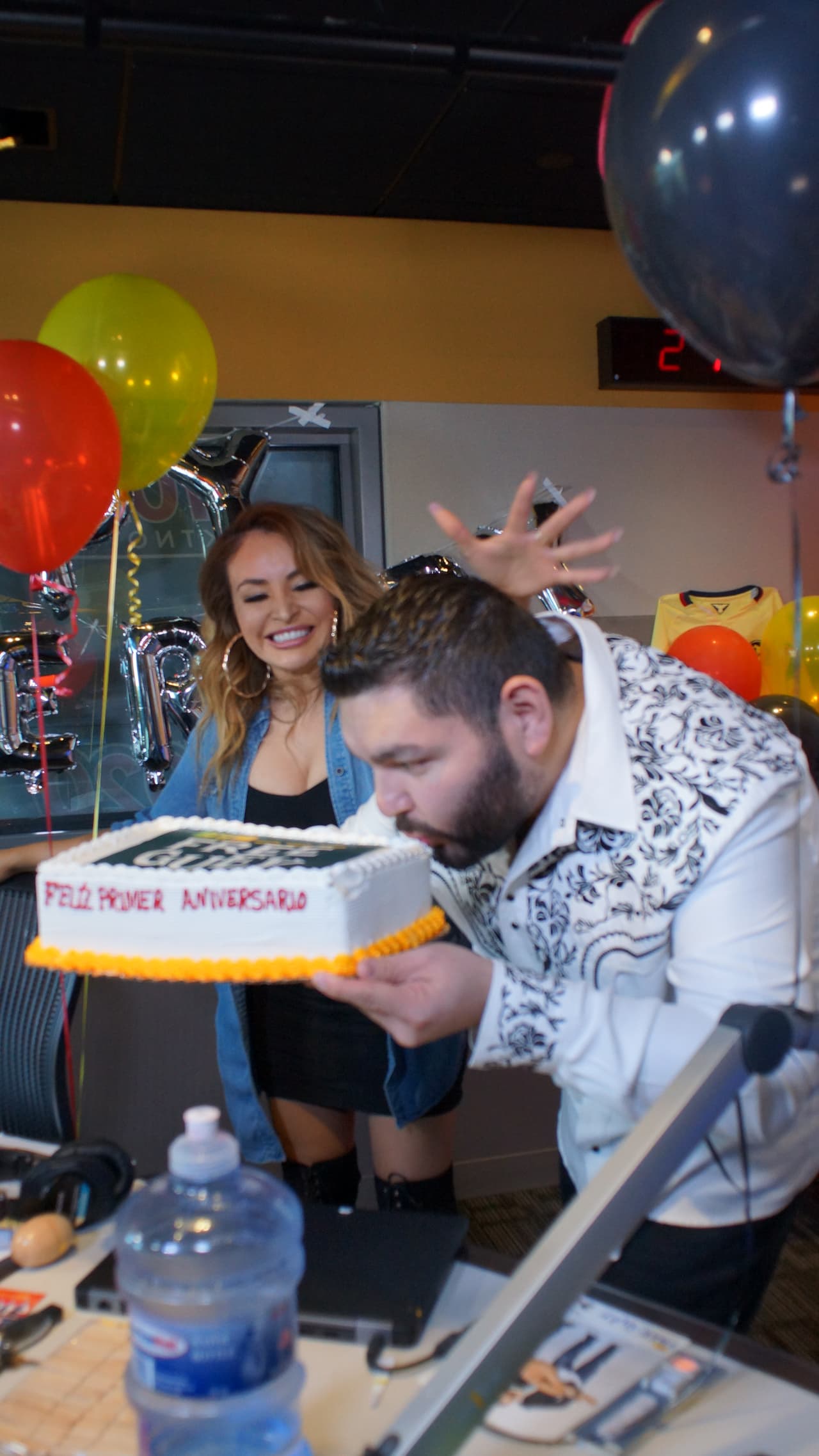 Pero la mordida no podía faltar. ¡Mordida, Mordida, Mordida!