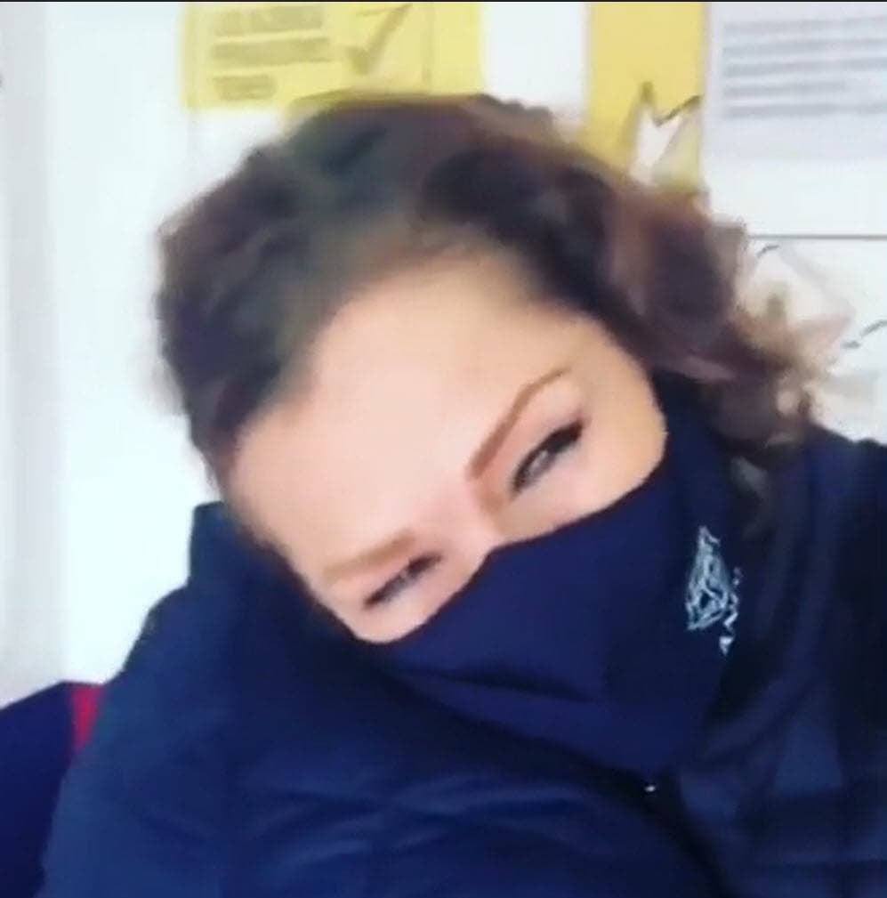 Lety agregó: "Muchas felicidades mi amor", y abrazó a su hijo al punto del llanto,
<b><a href="https://www.univision.com/famosos/lety-calderon-festeja-cumpleanos-17-hijo-luciano-fotos">"es un éxito más en tu vida"</a>. </b>
<br>