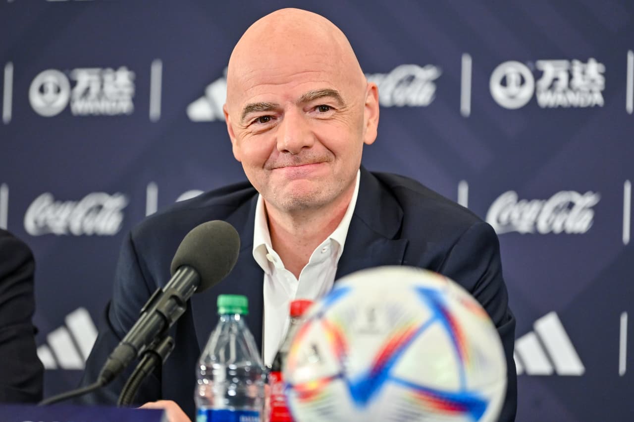 ¡Todo listo! De la mano de Gianni Infantino, Víctor Montagliani y Becky G, la FIFA dio a conocer las 16 sedes y estadios que albergarán la Copa del Mundo 2026.