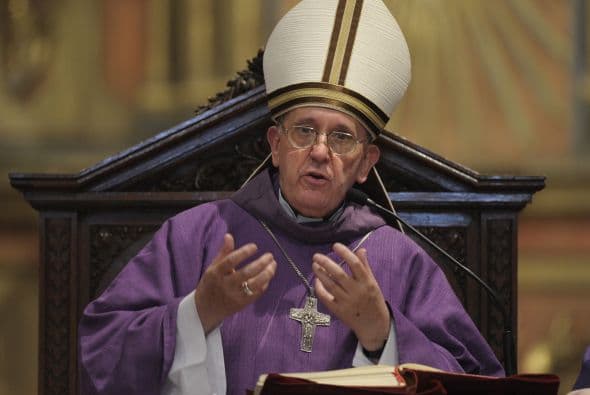 Franciso I segundo en la catedral de Buenos Aires.