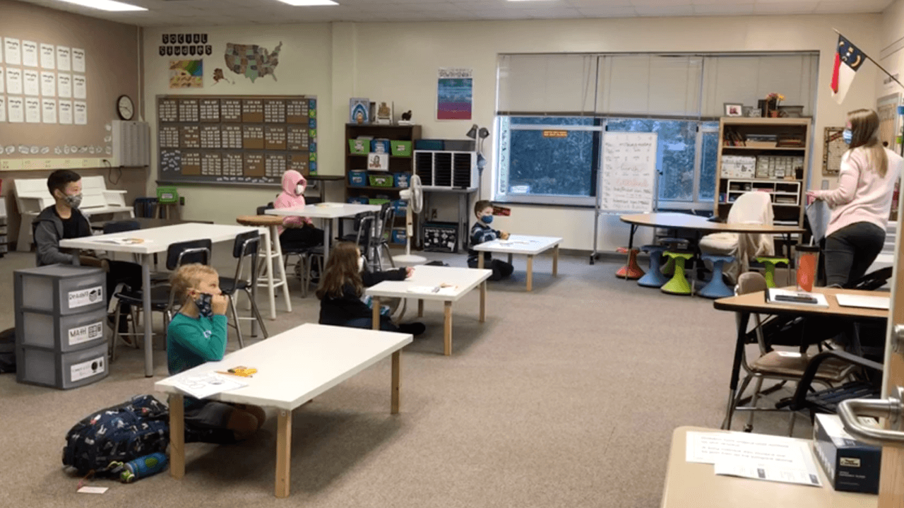 Mesquite ISD hizo lo mismo y mandó a cortes escolares a 86 padres de familia y 19 estudiantes.