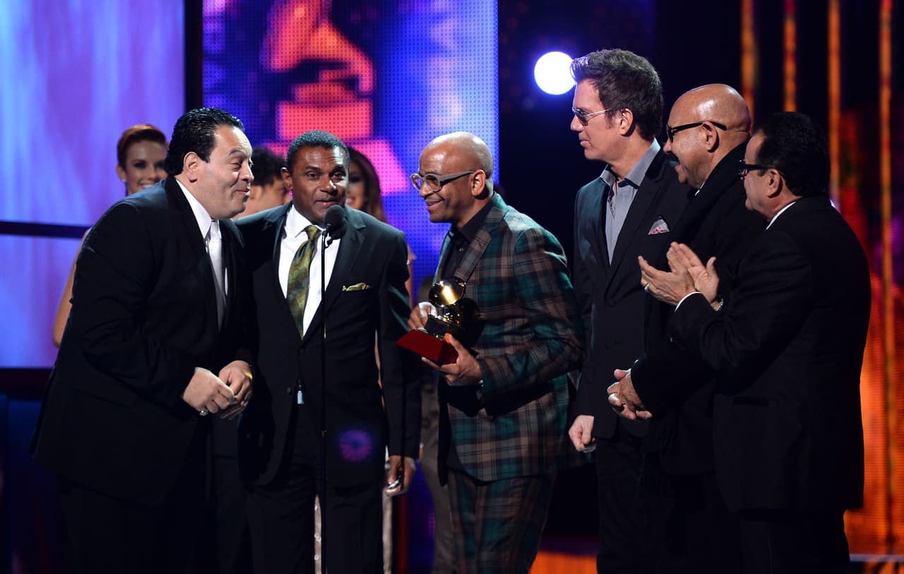 Aunque hasta ahora su trabajo se limita a preparar a las participantes de Reina de la Canción para sus performances, el productor no descarta la posibilidad de ser el elegido para producir el disco de la nueva estrella de la música latina: “Ojalá pudiera producir yo ese disco. Me gustaría. Pero no es decisión mía. Eso solo el tiempo lo dirá", dijo.