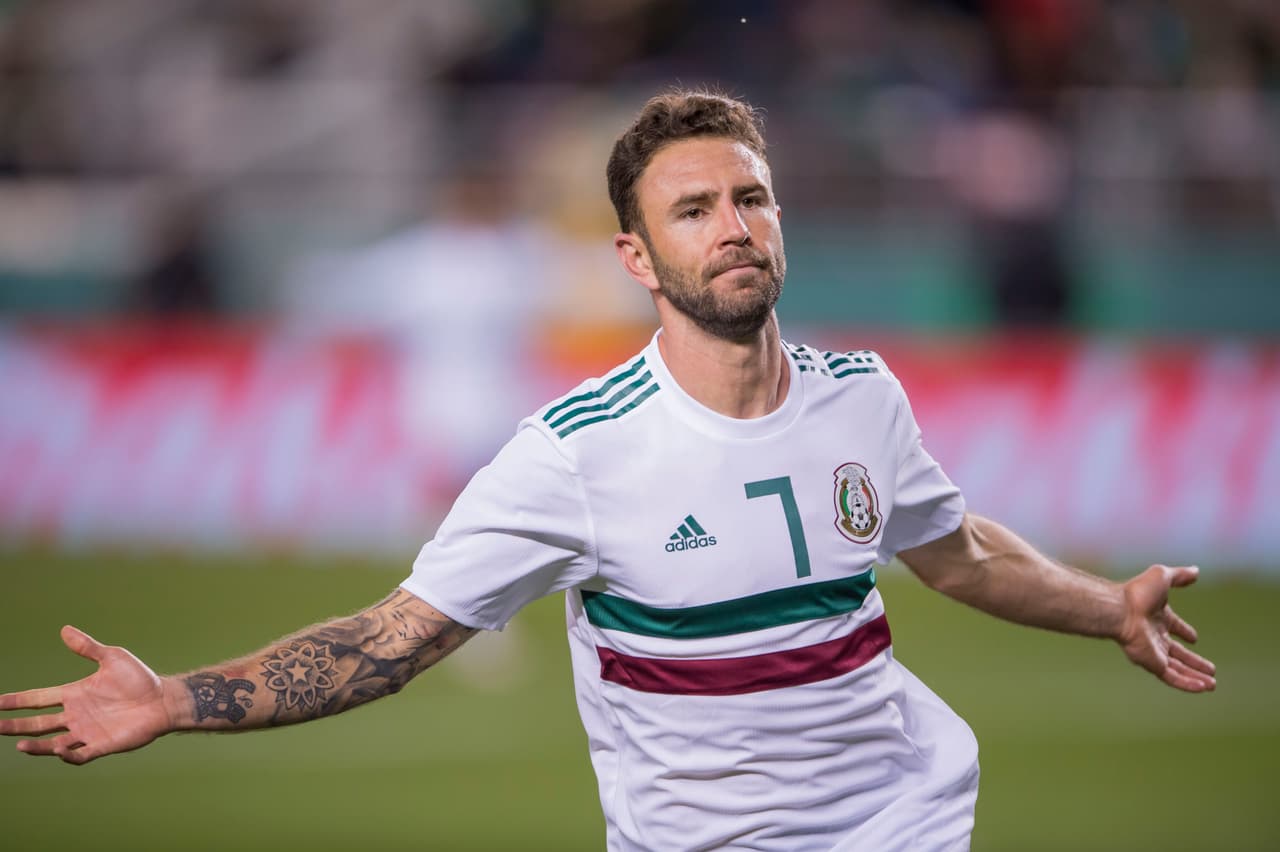 Miguel Layún (9): Muy acertado defensivamente y en el segundo tiempo marcó dos golazos para decretar el 3-0 a favor del Tri. 
<br>