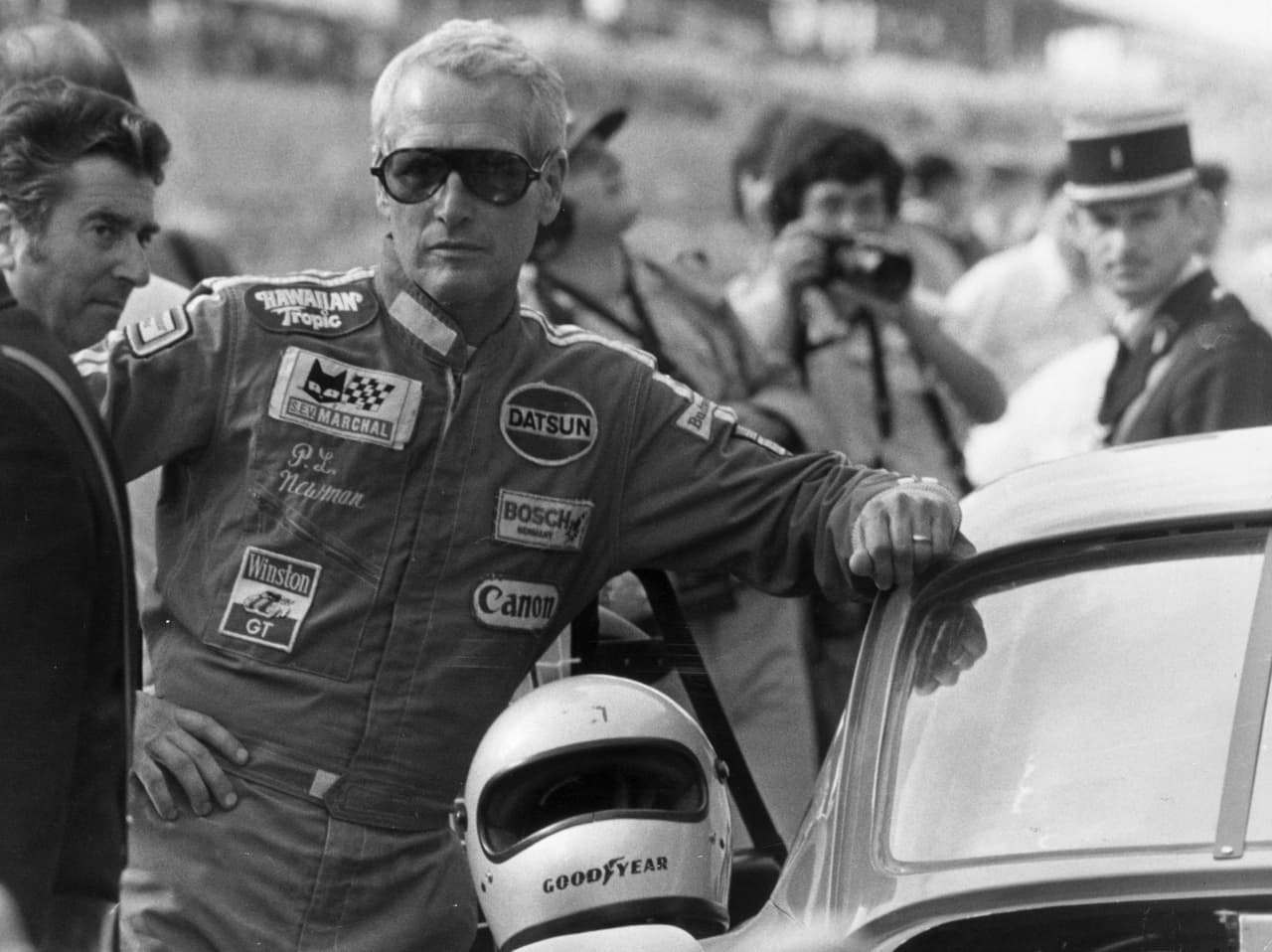 “El único reloj que realmente me gustaría tener es el (Rolex) Daytona de Paul Newman que se vendió en una subasta por $17.8 millones. Tengo una foto de Paul Newman con ese reloj porque solía fotografiarlo en las 12 Horas de Sebring, la carrera de resistencia. Tengo una foto en blanco y negro de él caminando en su traje de carreras y vistiendo el Daytona. Yo estaba en la escuela secundaria en los años 70 cuando tomé esa fotografía”, recordó Raúl.