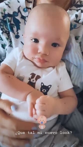 Diego luce muy tierno con su cabeza al desnudo. Podría ser que la intención del corte fuera para que su cabello creciera más fuerte y sano.