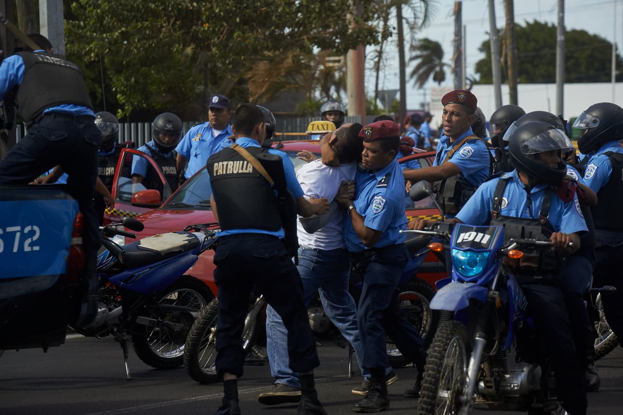 La Policía de Nicaragua ha sido señalada de abusos a los derechos humanos. Según la CIDH, 328 murieron tras la represión del gobierno contra las manifestaciones que surgieron en abril de 2018.