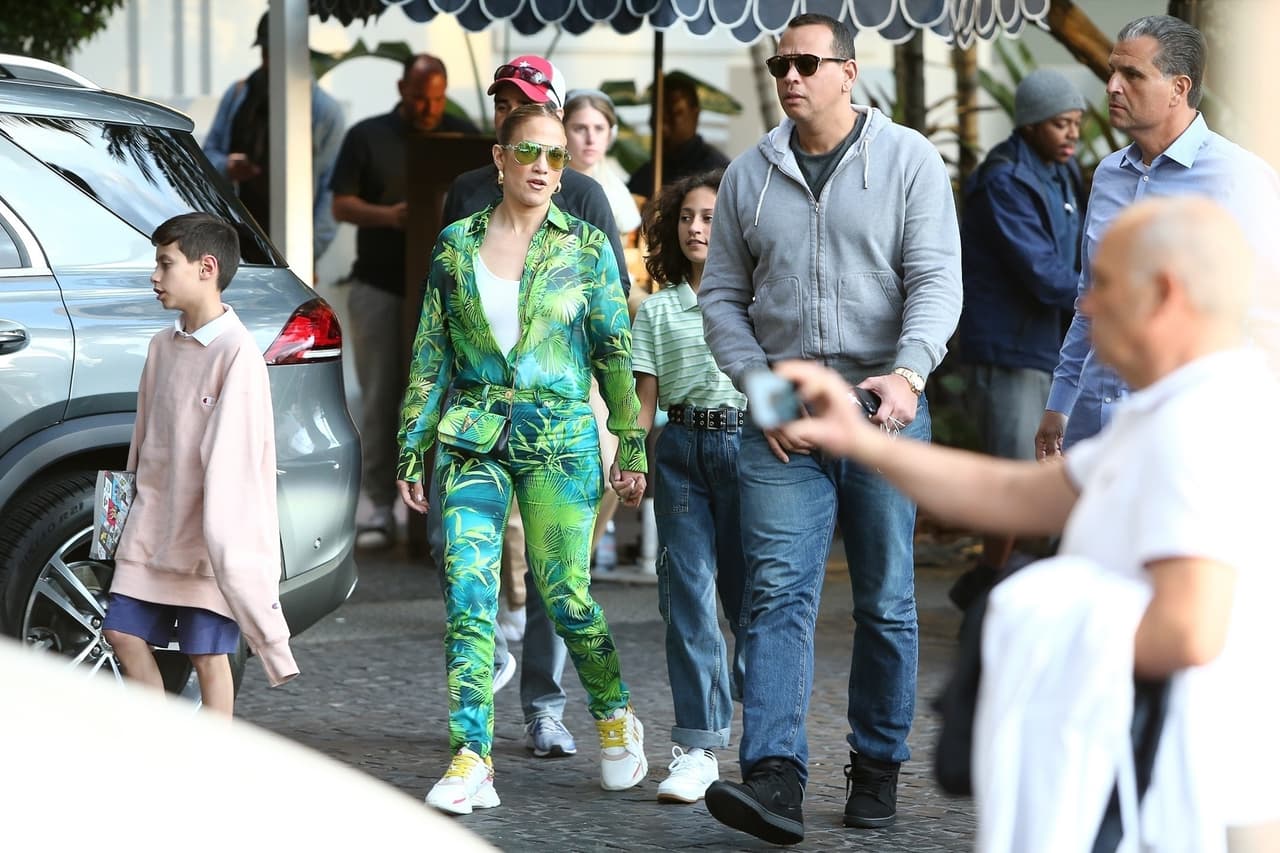 "Cuando me lo puse fue como: 'Dios mío, siento que soy más fuerte ahora. Estoy en mejor forma ahora que antes", relató sobre su primera vez desfilando en una pasarela.