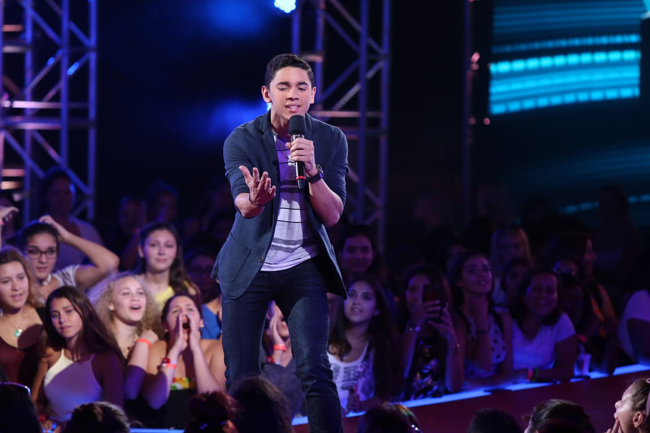 Otro chico que nos dejó boquiabiertos con su fuerte voz y old soul. In love!